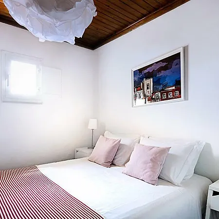 Alfama Sunrise شقة *